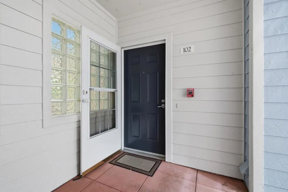 613 Arcadia Terrace #102 Sunnyvale, CA 94085