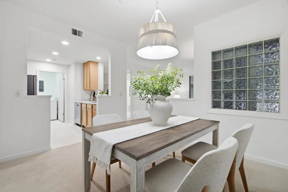 613 Arcadia Terrace #102 Sunnyvale, CA 94085