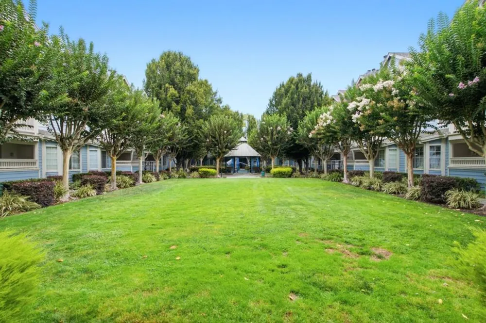 613 Arcadia Terrace #102 Sunnyvale, CA 94085