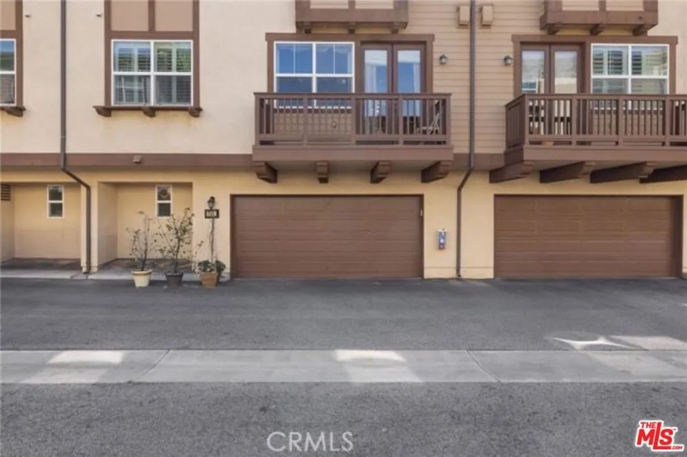 732 Tennis Club Lane Thousand Oaks, CA 91360