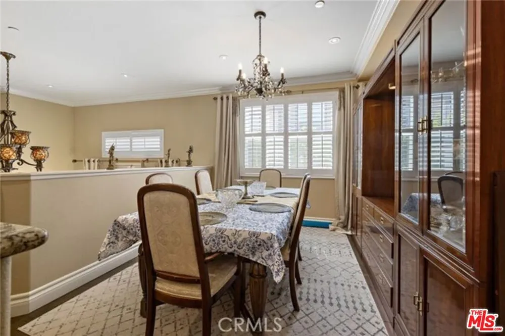 732 Tennis Club Lane Thousand Oaks, CA 91360
