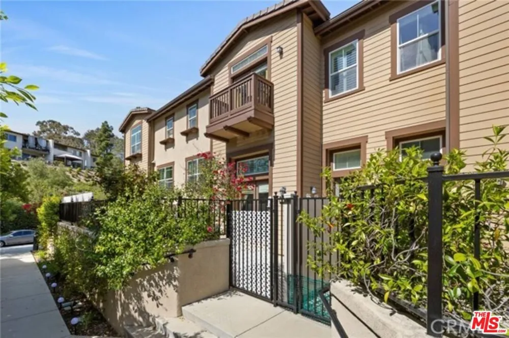 732 Tennis Club Lane Thousand Oaks, CA 91360