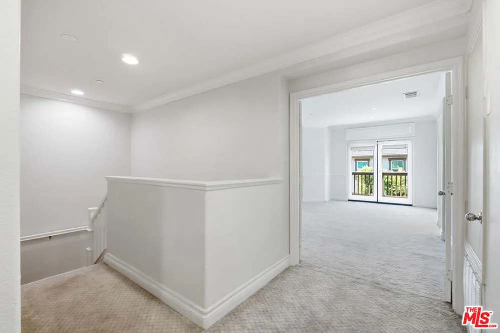 732 Tennis Club Lane Thousand Oaks, CA 91360