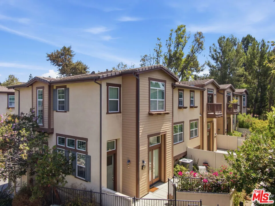 732 Tennis Club Lane Thousand Oaks, CA 91360