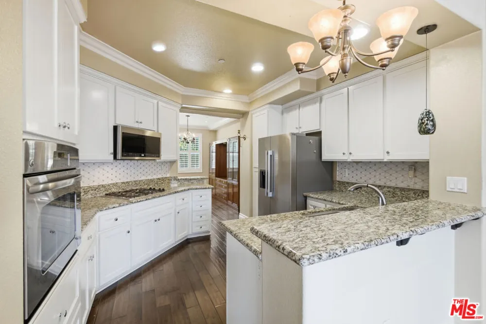 732 Tennis Club Lane Thousand Oaks, CA 91360