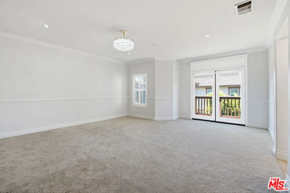 732 Tennis Club Lane Thousand Oaks, CA 91360