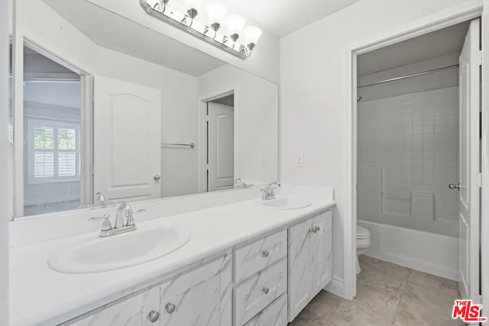 732 Tennis Club Lane Thousand Oaks, CA 91360