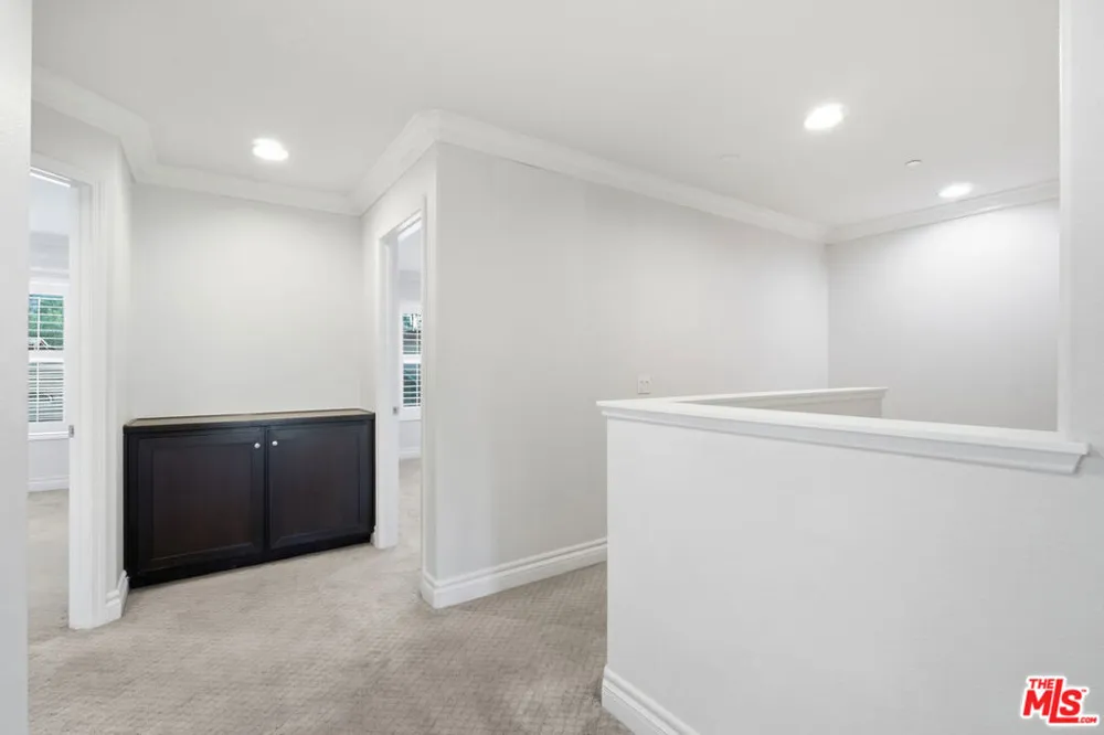 732 Tennis Club Lane Thousand Oaks, CA 91360