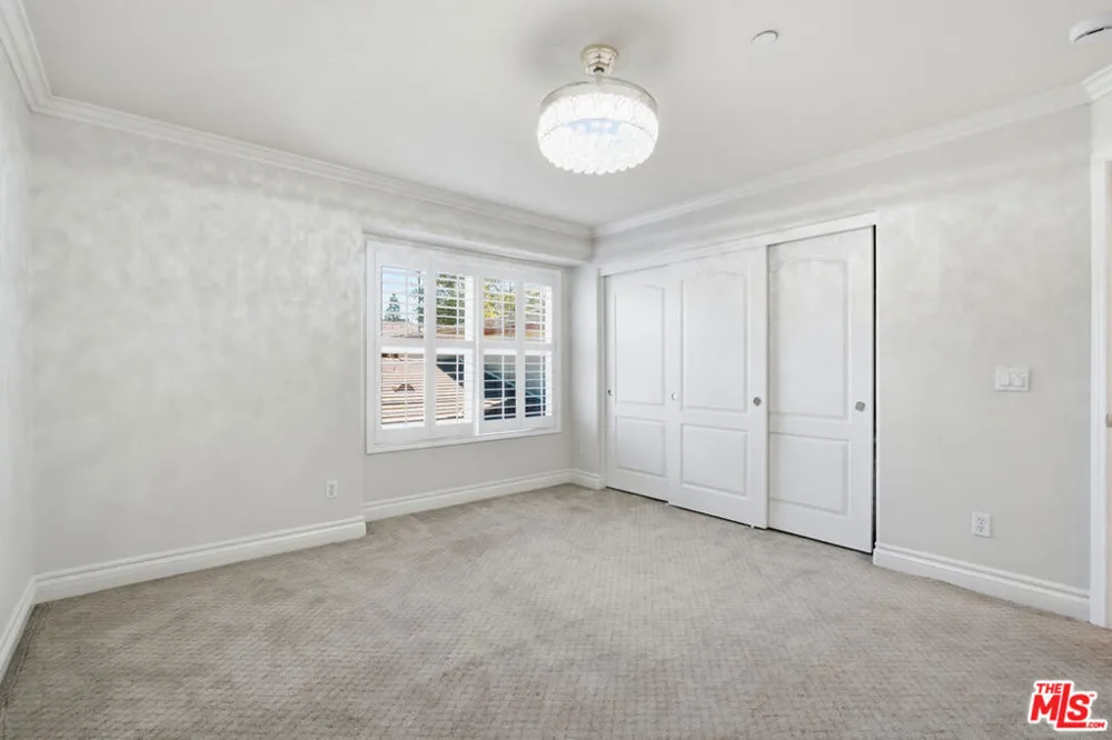 732 Tennis Club Lane Thousand Oaks, CA 91360