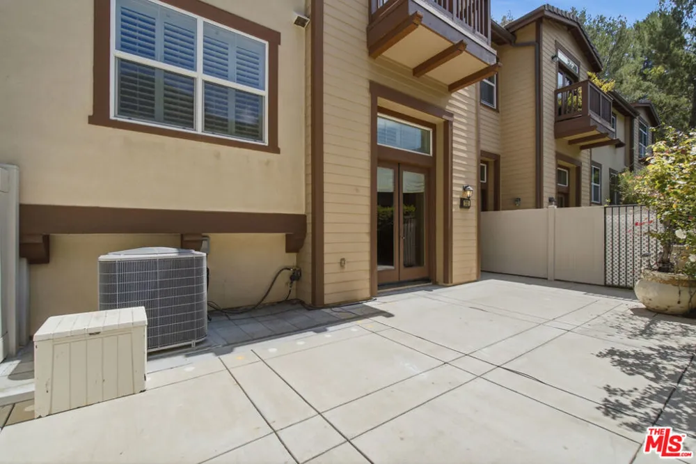 732 Tennis Club Lane Thousand Oaks, CA 91360