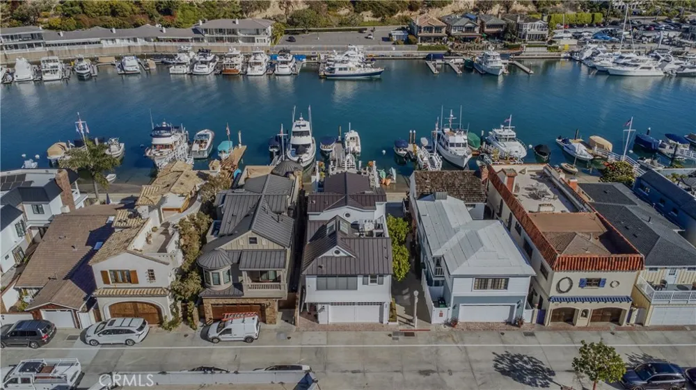 317 E Bay Front Newport Beach, CA 92662