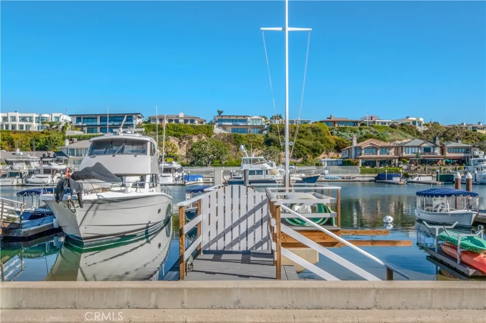 317 E Bay Front Newport Beach, CA 92662