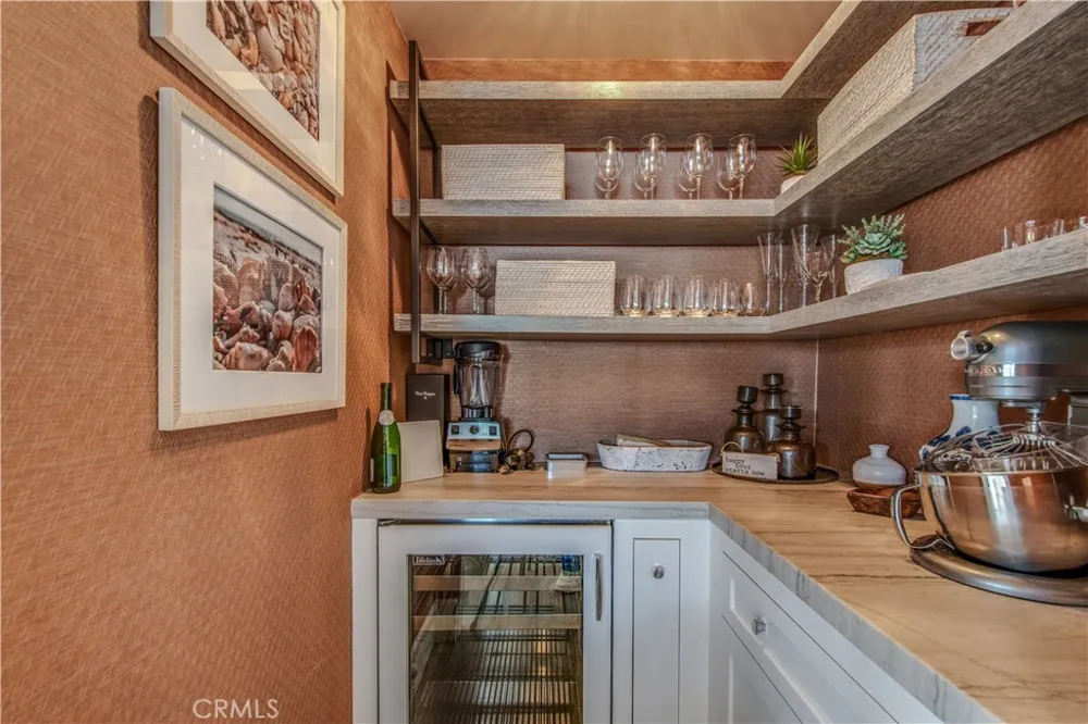317 E Bay Front Newport Beach, CA 92662