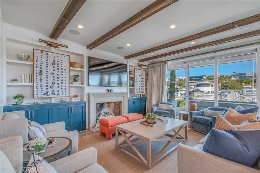 317 E Bay Front Newport Beach, CA 92662