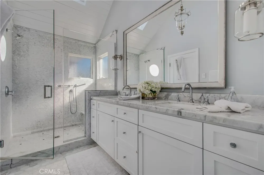 317 E Bay Front Newport Beach, CA 92662