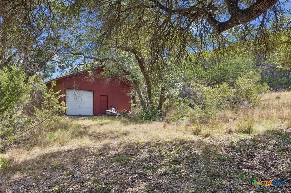 1920 The Low Road San Marcos, TX 78666