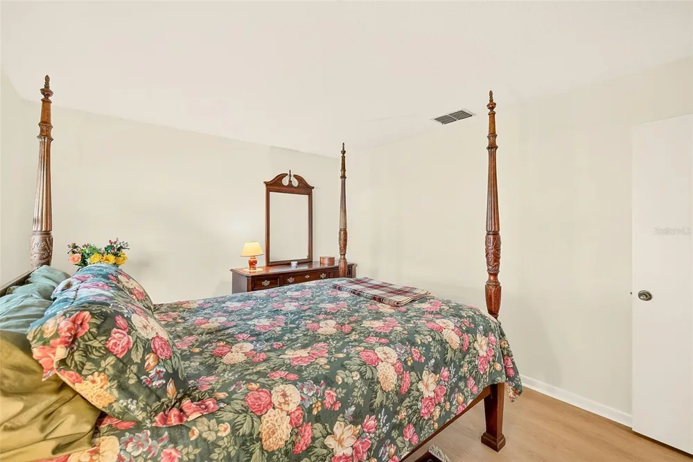 2993 MEADOW WOOD DRIVE Clearwater, FL 33761