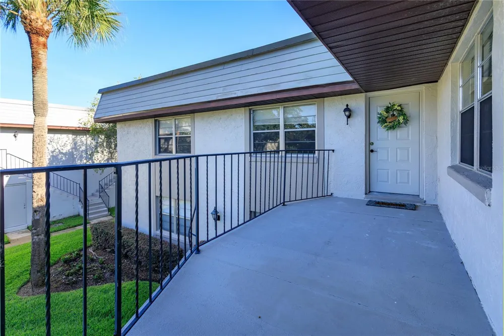 122 WINDTREE LANE #O Winter Garden, FL 34787