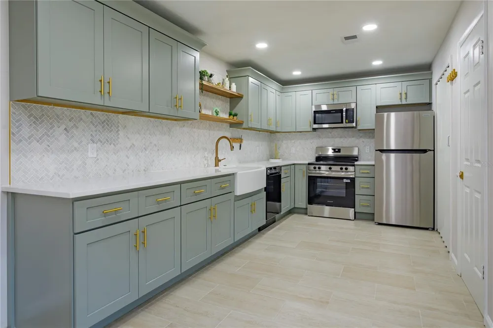 122 WINDTREE LANE #O Winter Garden, FL 34787