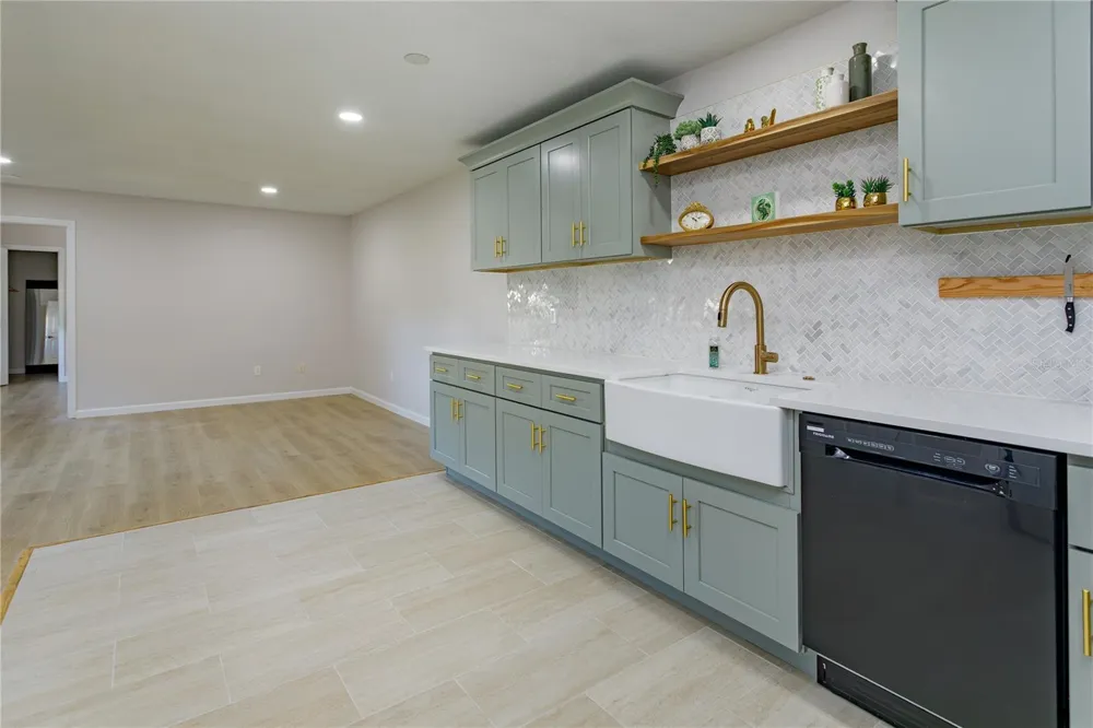 122 WINDTREE LANE #O Winter Garden, FL 34787