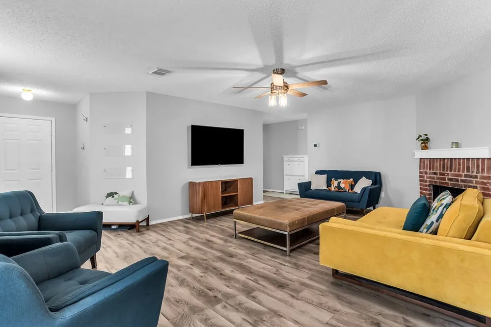 4321 Meadowknoll Drive Fort Worth, TX 76123