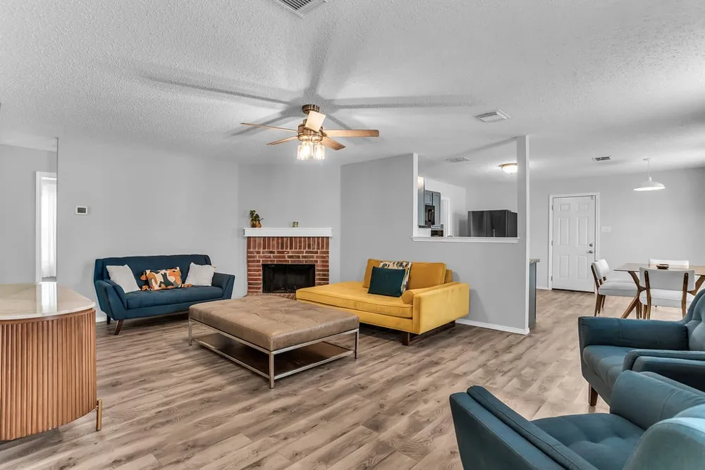 4321 Meadowknoll Drive Fort Worth, TX 76123