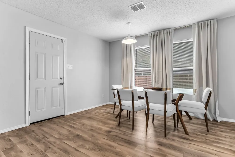4321 Meadowknoll Drive Fort Worth, TX 76123