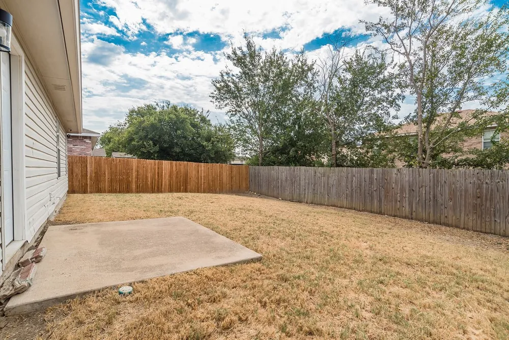 4321 Meadowknoll Drive Fort Worth, TX 76123