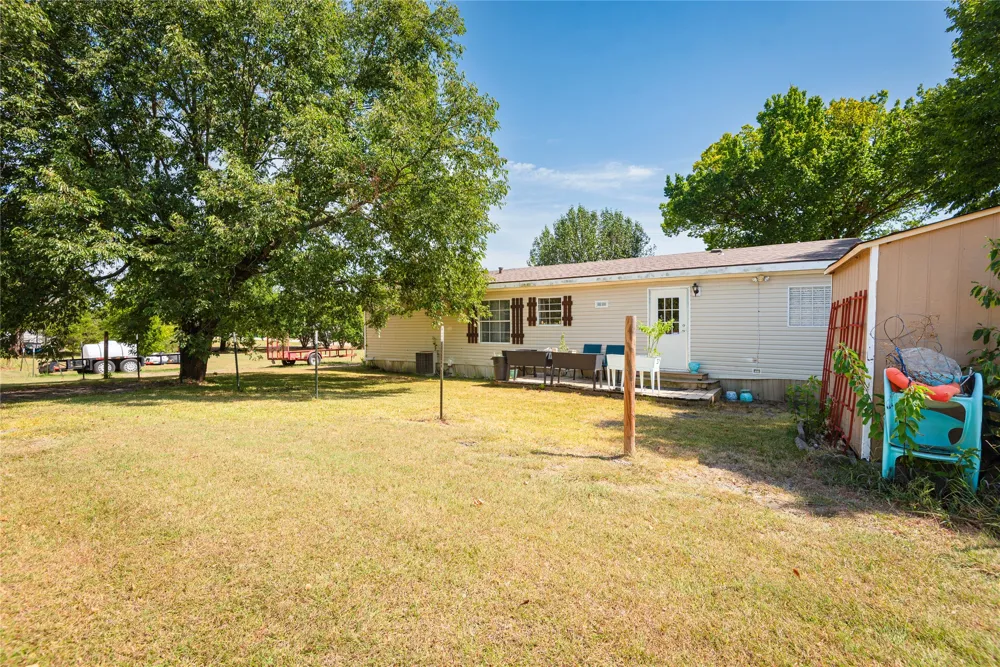 11487 County Road 440 Princeton, TX 75407