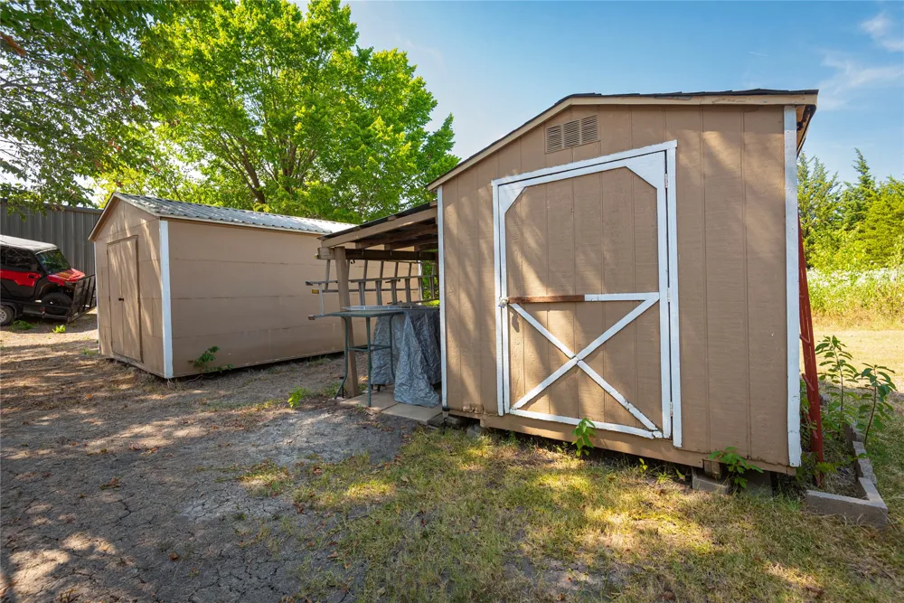 11487 County Road 440 Princeton, TX 75407