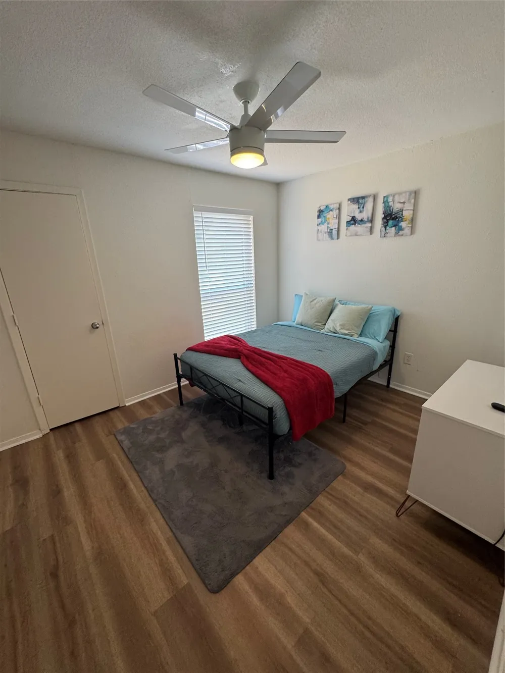 237 Volunteer Drive Arlington, TX 76014