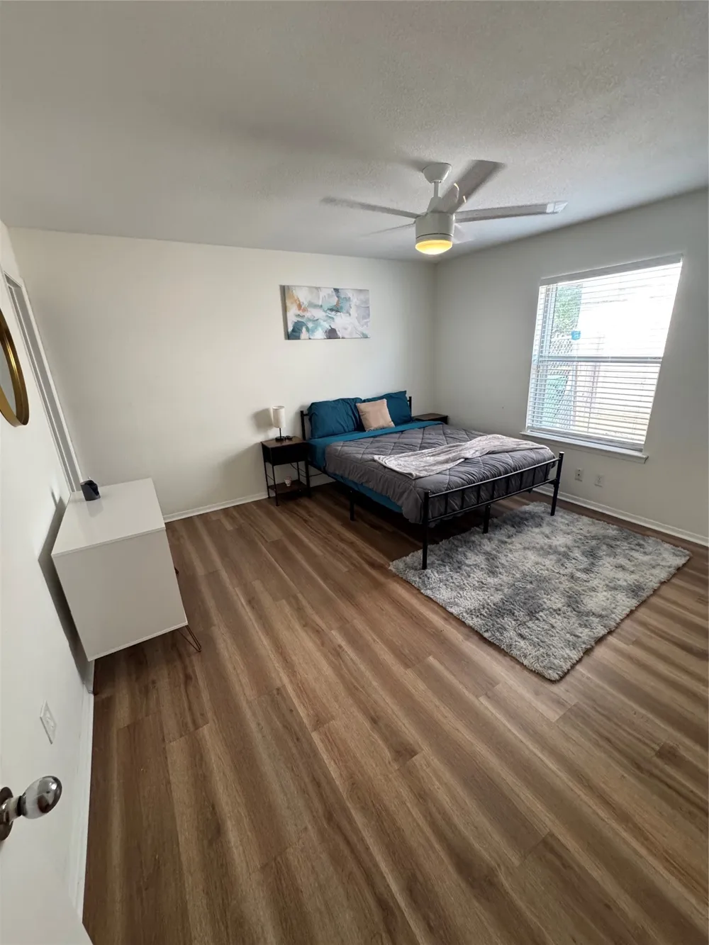 237 Volunteer Drive Arlington, TX 76014