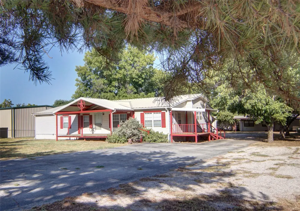 339 Fm 2353 Graford, TX 76449