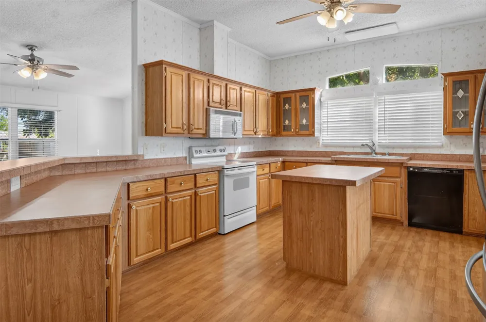 339 Fm 2353 Graford, TX 76449