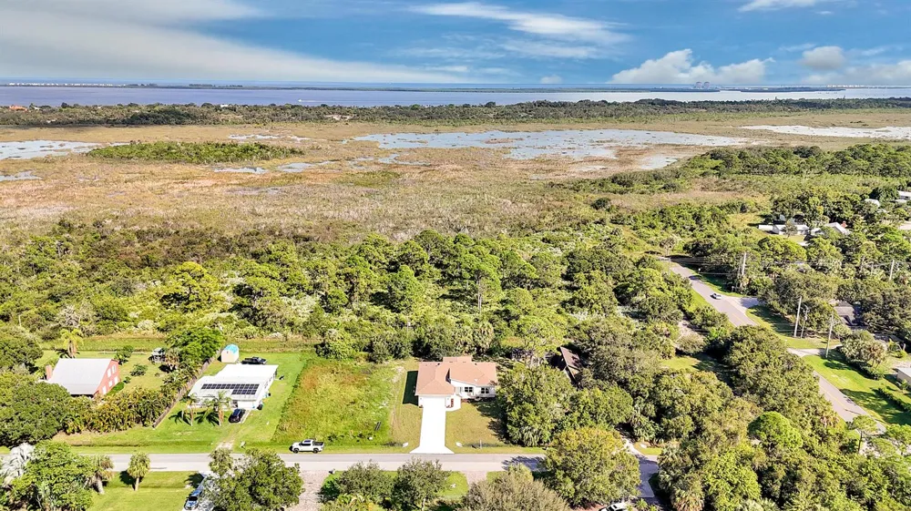 5310 Sunset Boulevard Fort Pierce, FL 34982