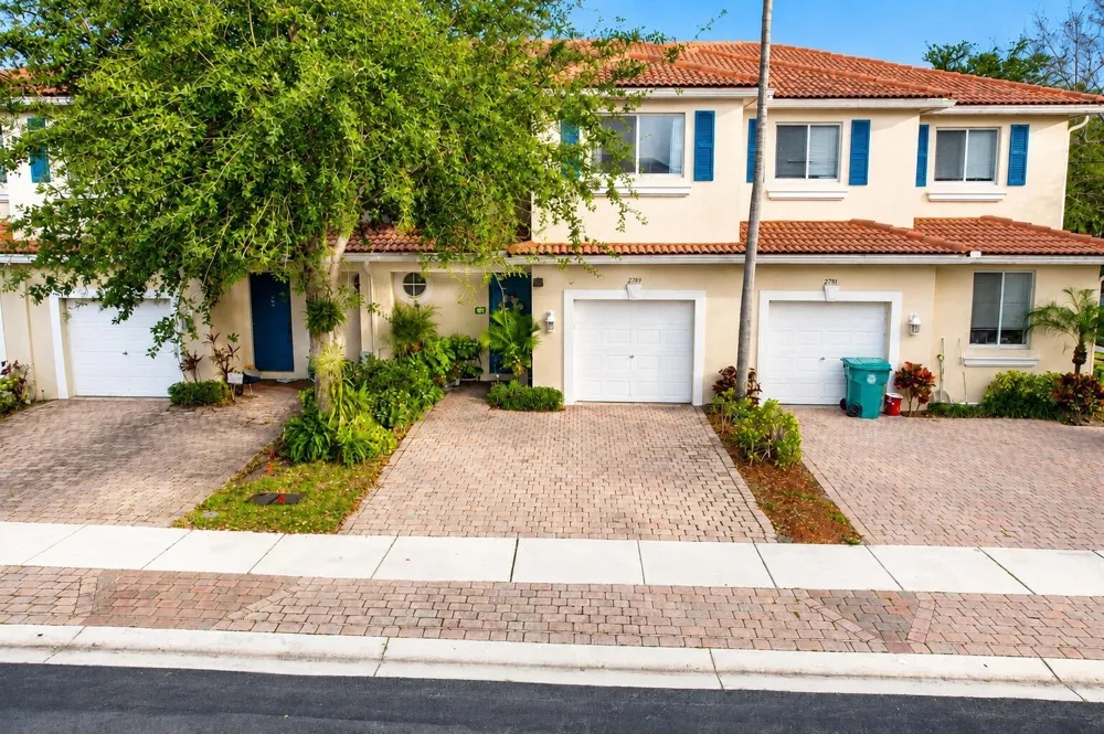 2789 S Evergreen Circle Boynton Beach, FL 33426