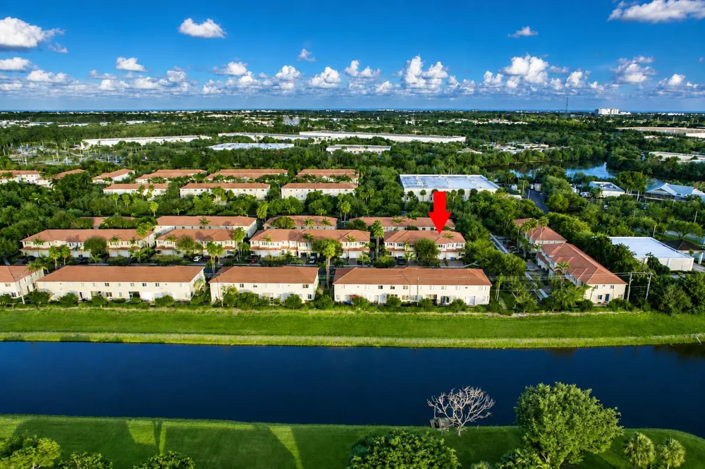 2789 S Evergreen Circle Boynton Beach, FL 33426