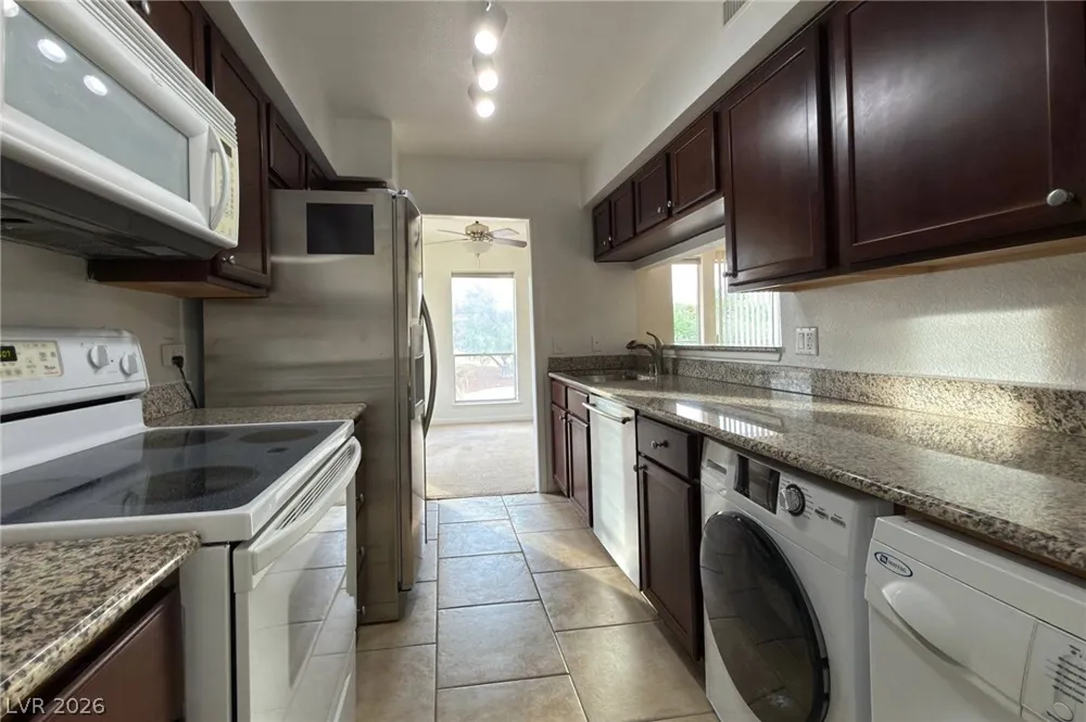 618 Oakmont Avenue #2308 Las Vegas, NV 89109