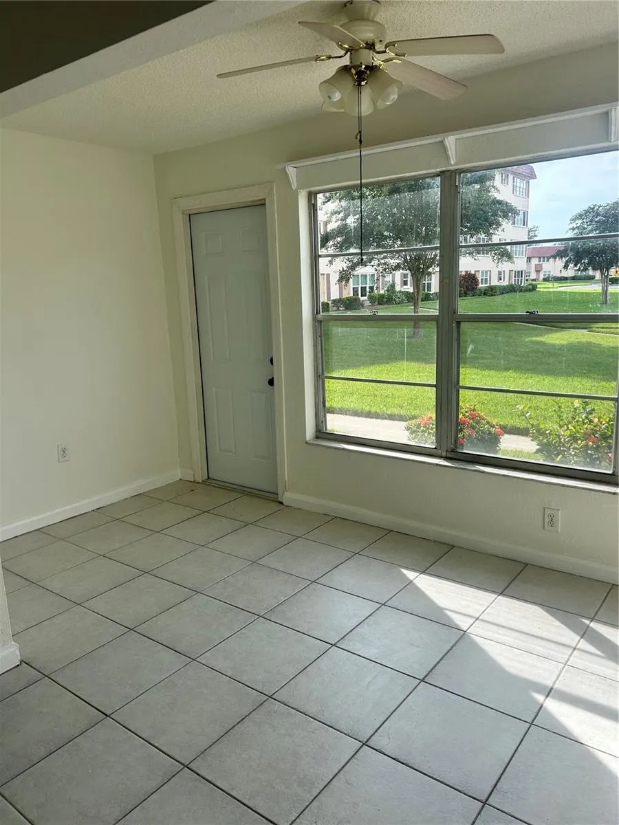 9950 62ND TERRACE #112 St Petersburg, FL 33708