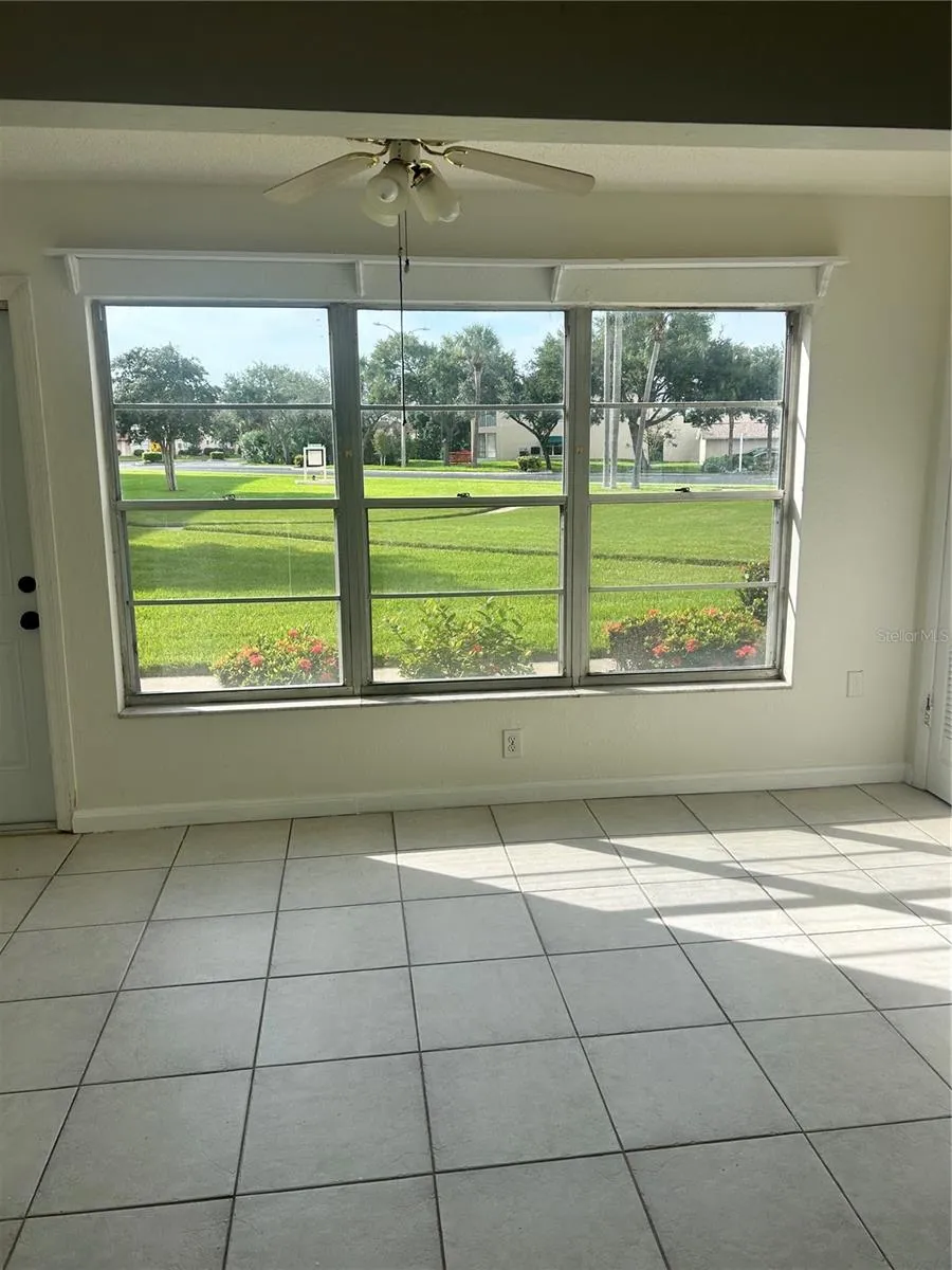 9950 62ND TERRACE #112 St Petersburg, FL 33708