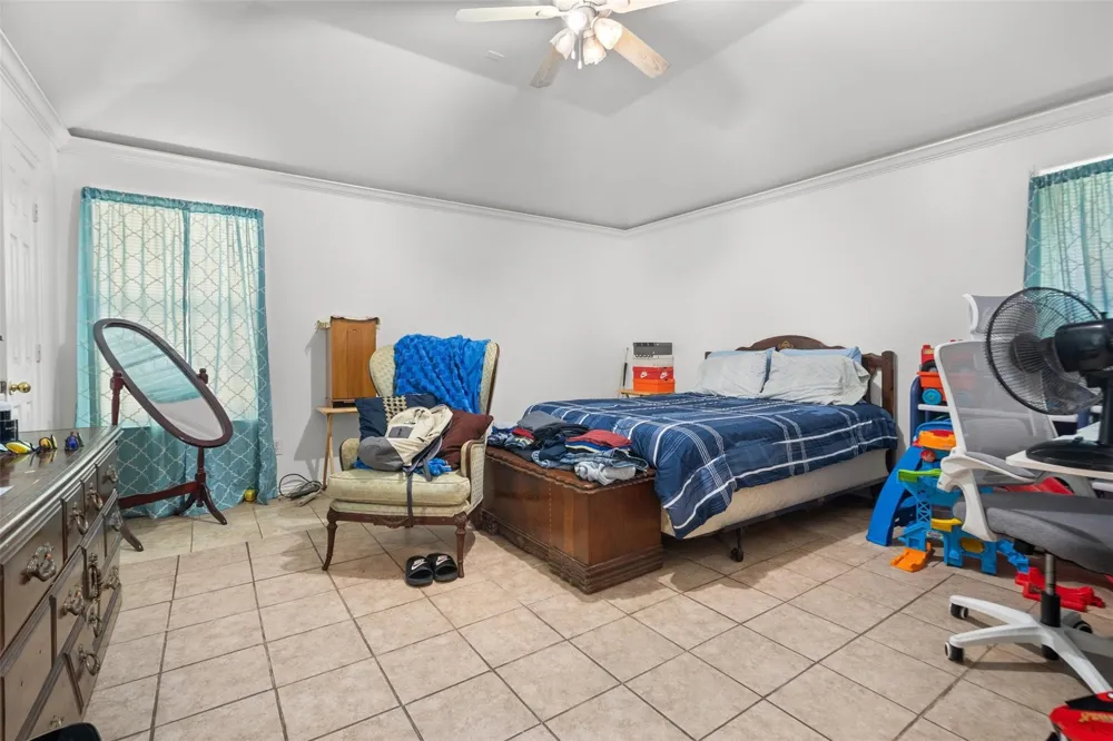 1724 Willow Hollow Drive Garland, TX 75040