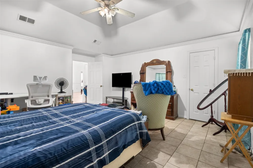 1724 Willow Hollow Drive Garland, TX 75040