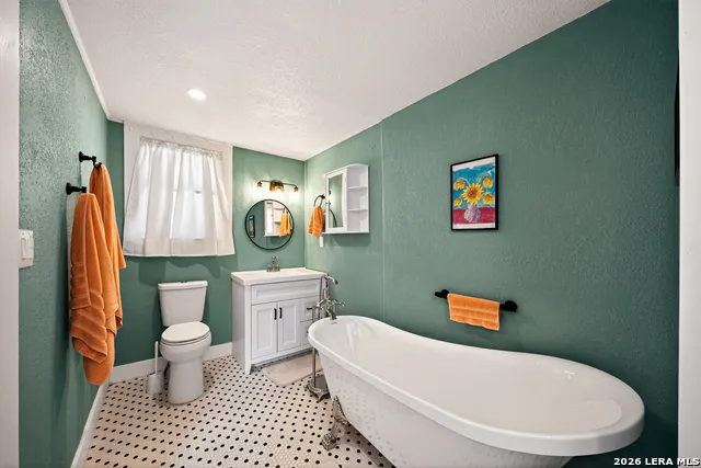 320 SECOND ST Comfort, TX 78013