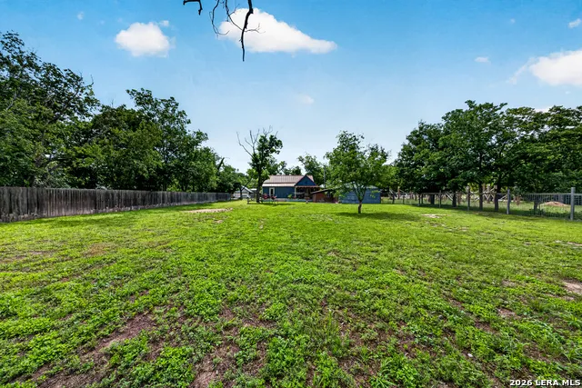 320 SECOND ST Comfort, TX 78013