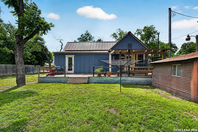 320 SECOND ST Comfort, TX 78013