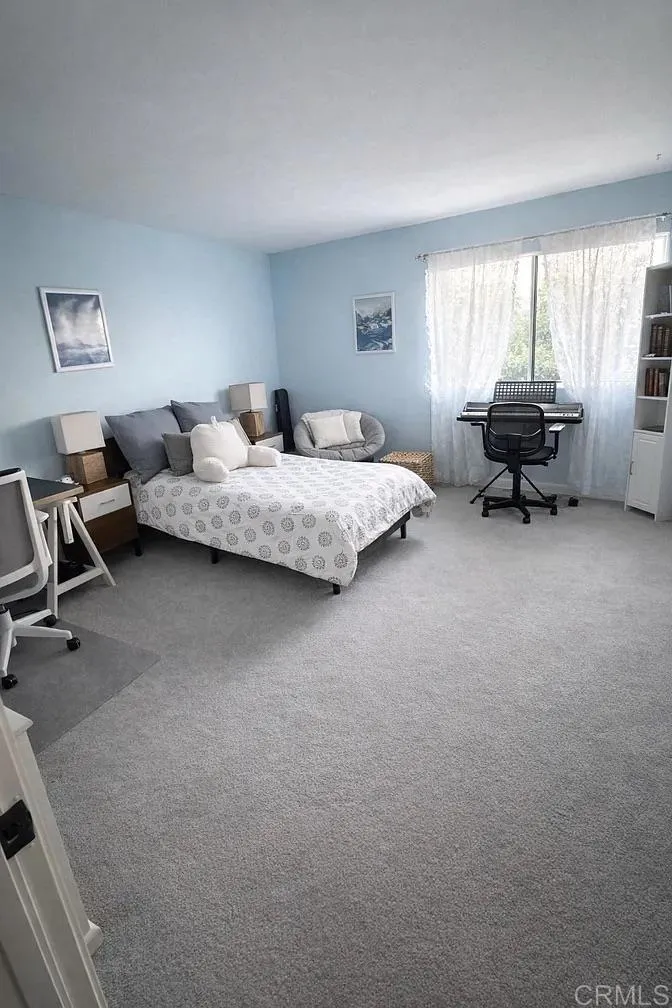 2537 Navarra Drive #B11 Carlsbad, CA 92009