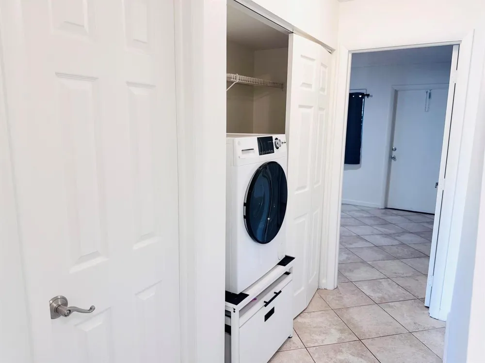 2820 TENNIS CLUB DRIVE #206 West Palm Beach, FL 33417