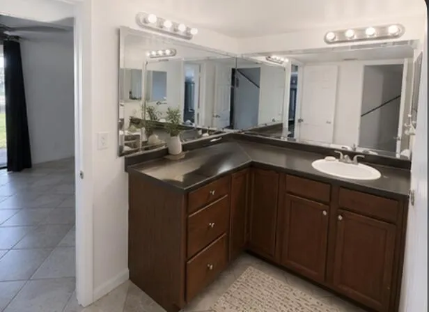 2820 TENNIS CLUB DRIVE #206 West Palm Beach, FL 33417