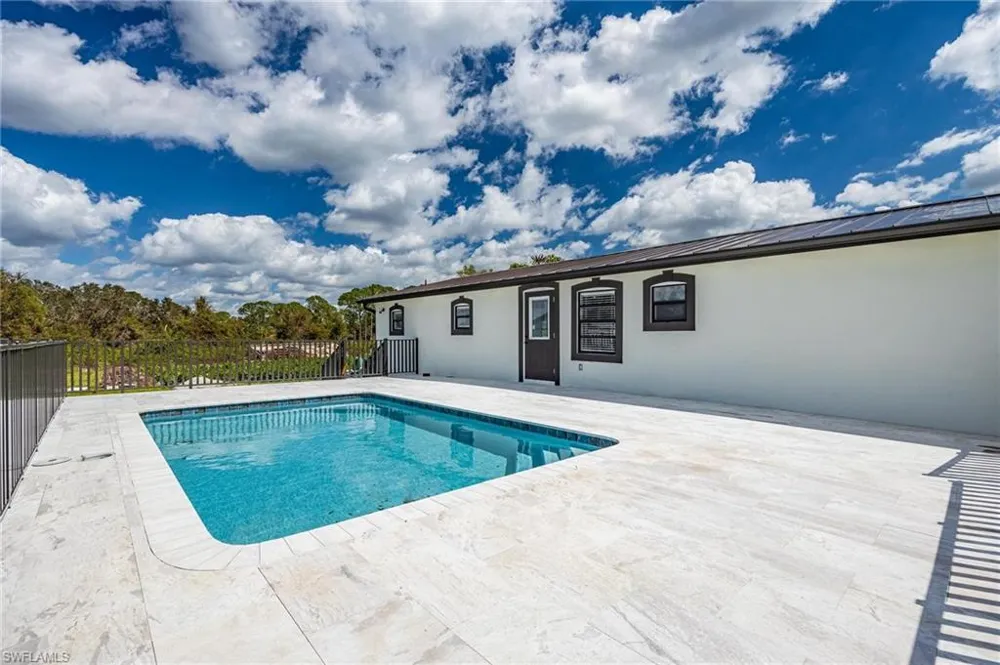 21531 N RIVER ROAD Alva, FL 33920