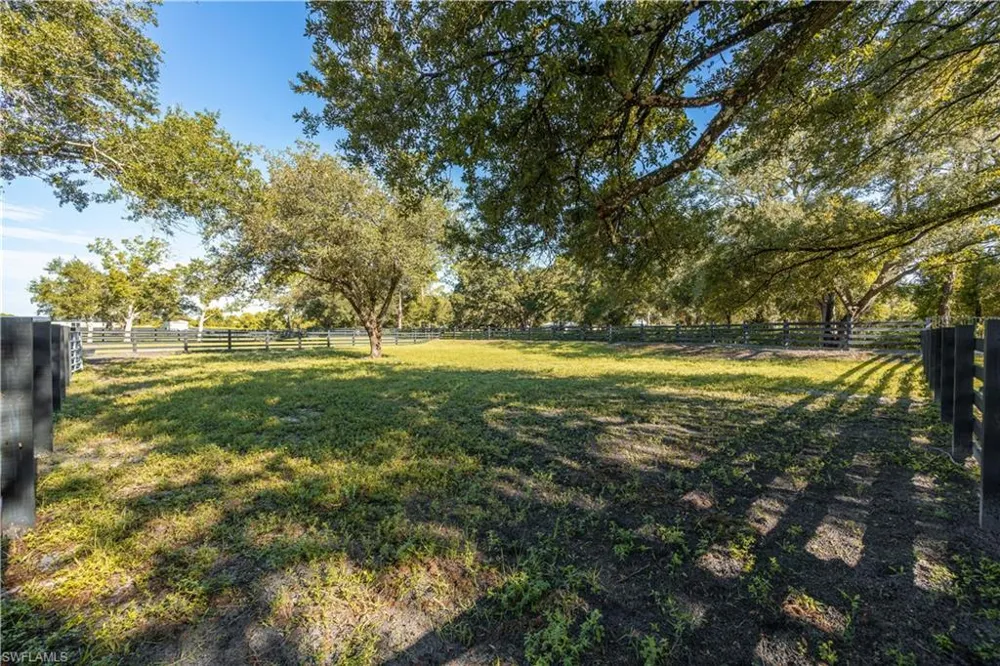 21531 N RIVER ROAD Alva, FL 33920